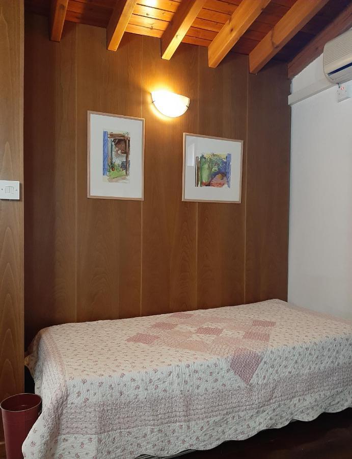Blue Cottage Apsiou 외부 사진