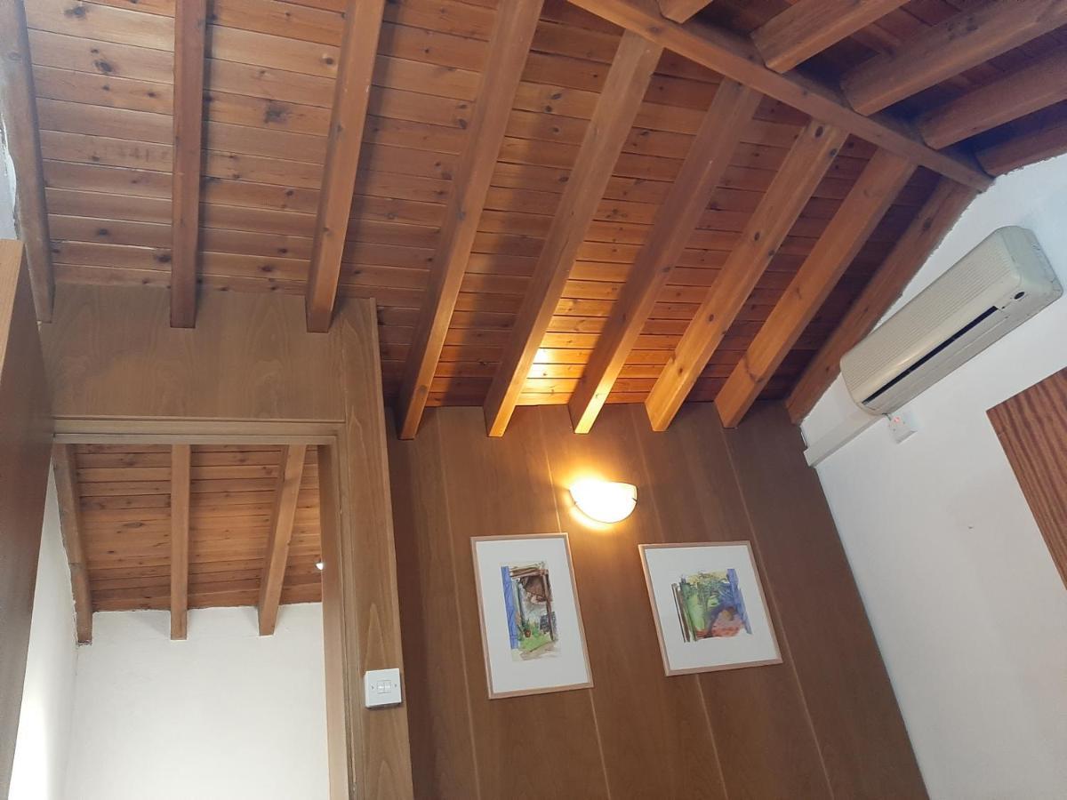 Blue Cottage Apsiou 외부 사진