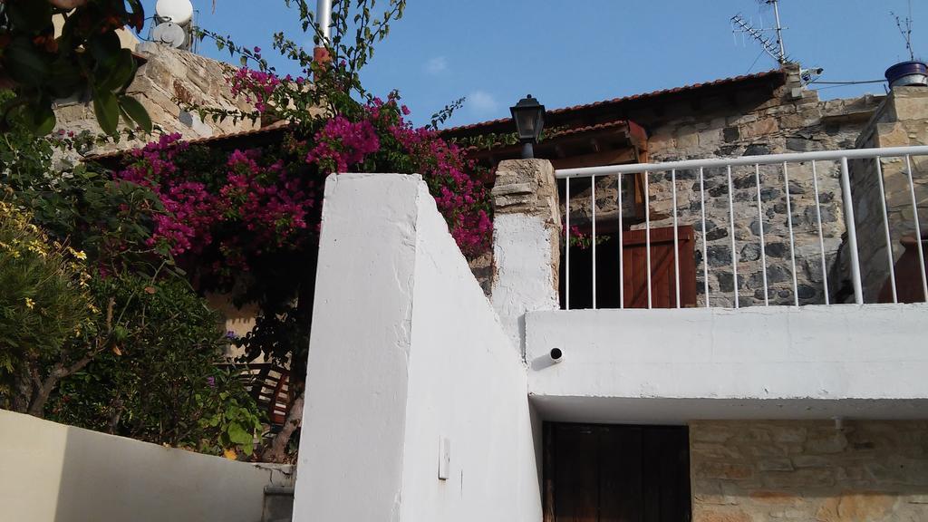 Blue Cottage Apsiou 외부 사진