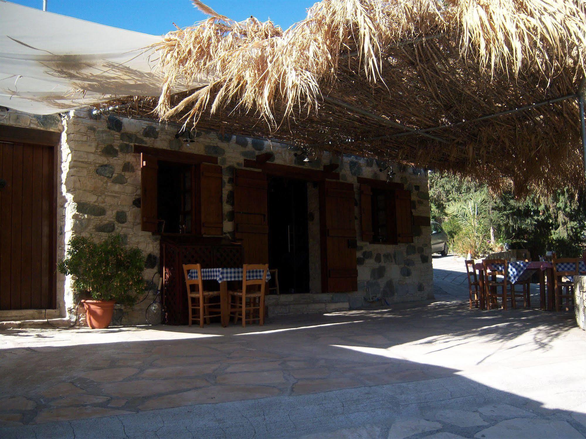 Blue Cottage Apsiou 외부 사진